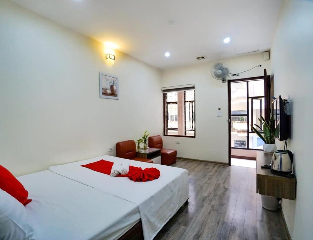 Khach San Giao Thong Hanói Exterior foto