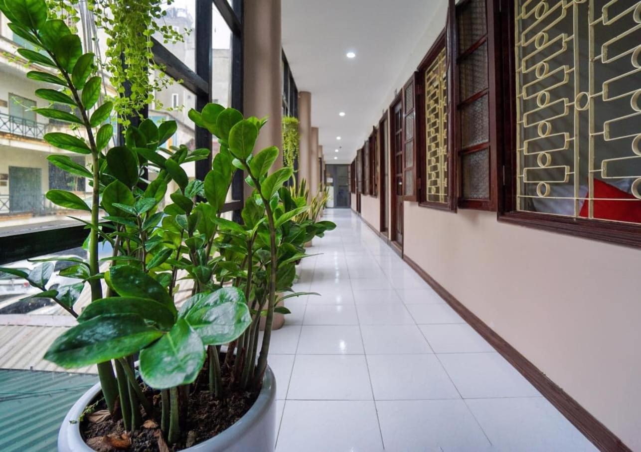 Khach San Giao Thong Hanói Exterior foto