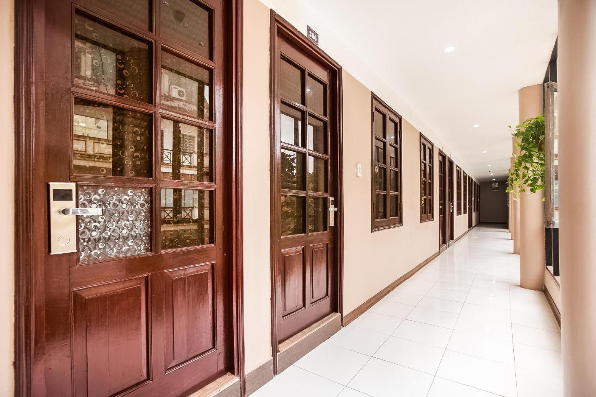 Khach San Giao Thong Hanói Exterior foto