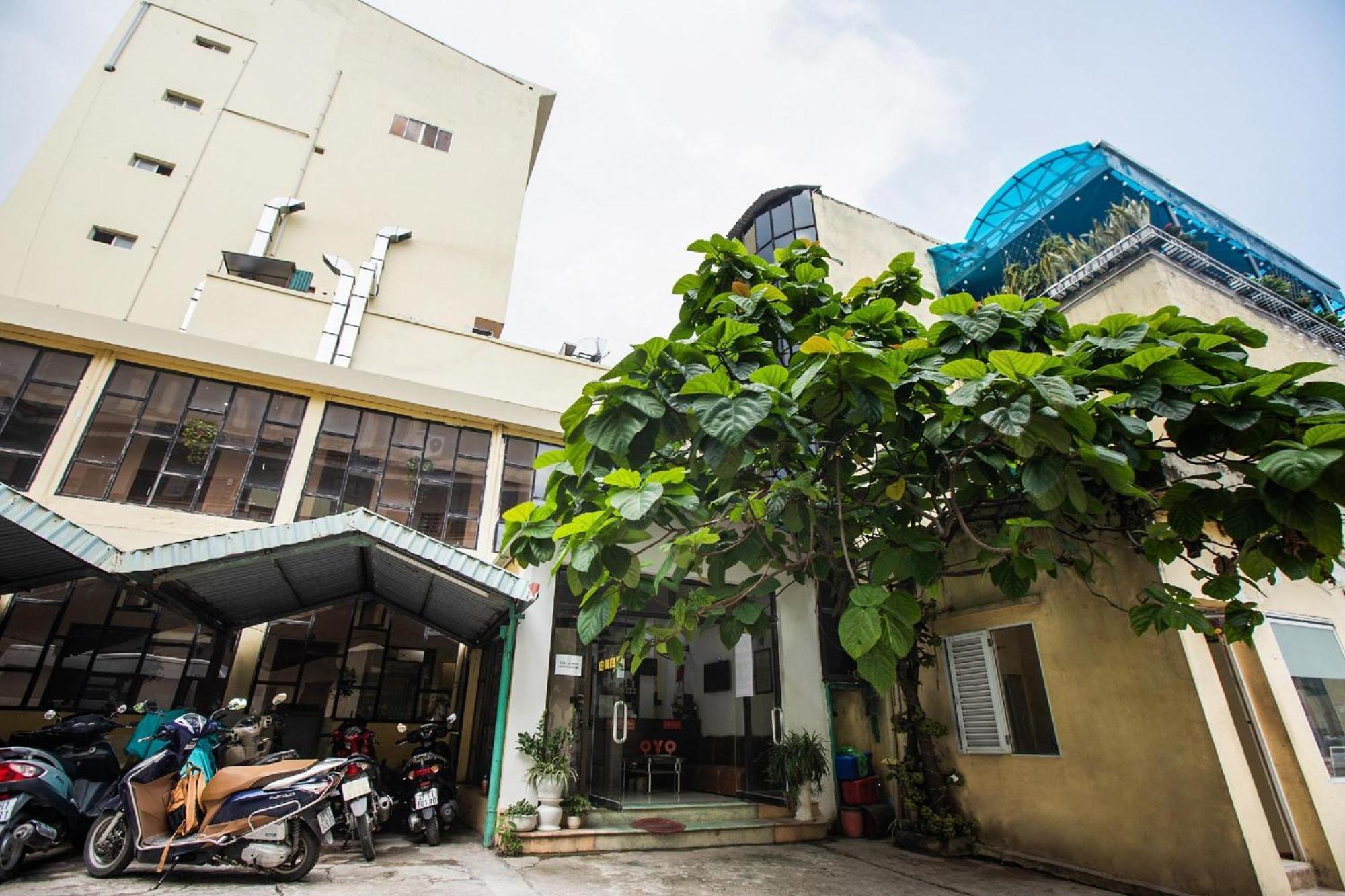 Khach San Giao Thong Hanói Exterior foto