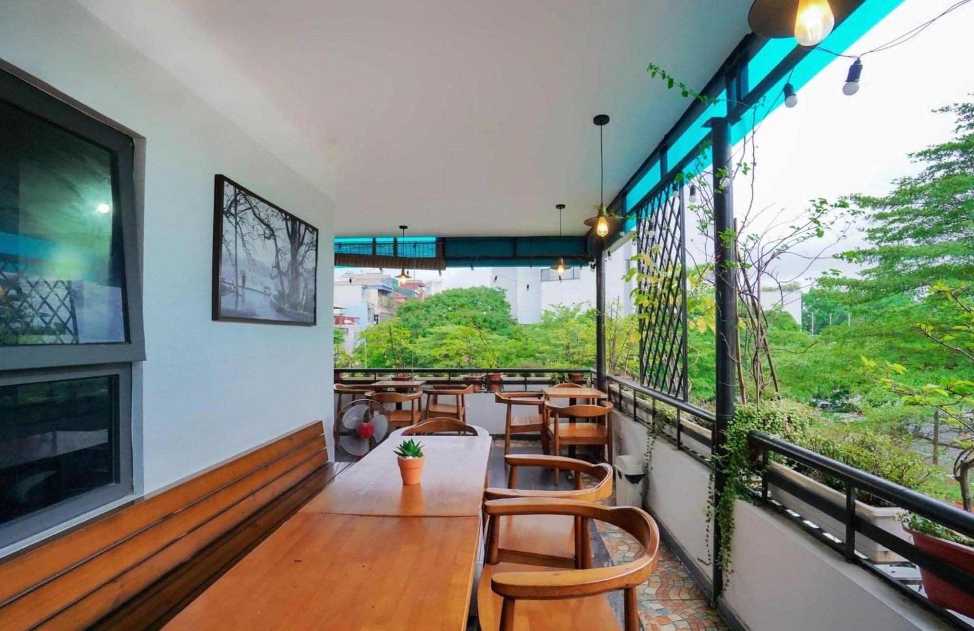 Khach San Giao Thong Hanói Exterior foto